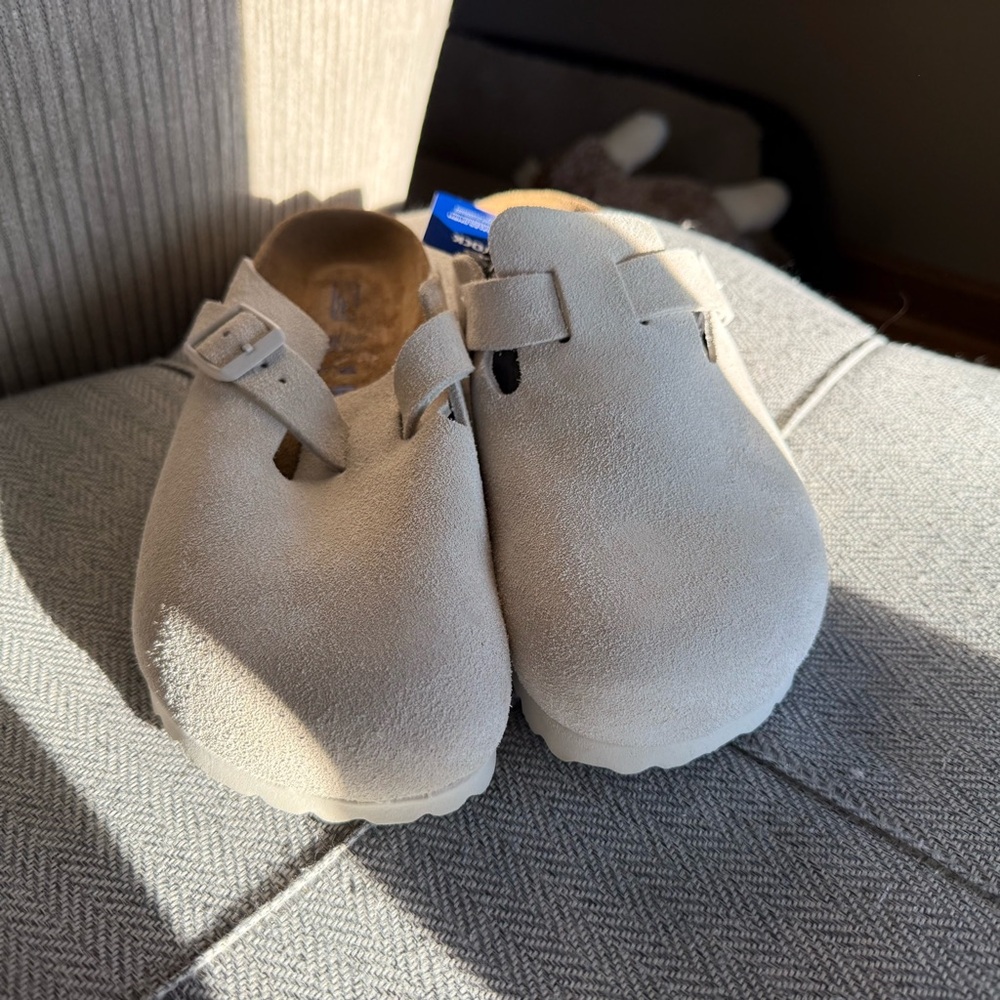 Boston Suede Leather Shoe - Picture 2 of 8